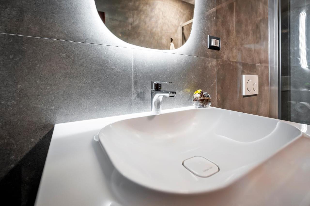 Guesthouse Santin Ровинь Экстерьер фото