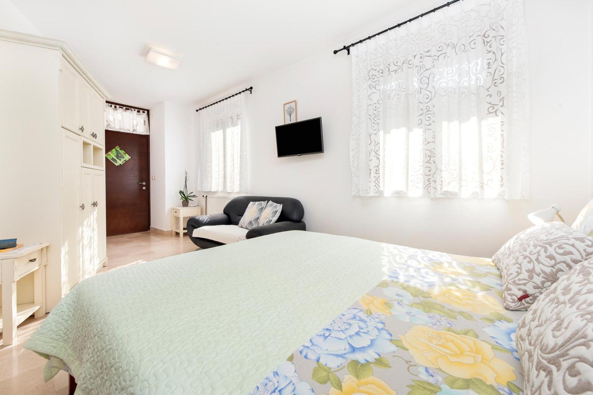 Guesthouse Santin Ровинь Экстерьер фото