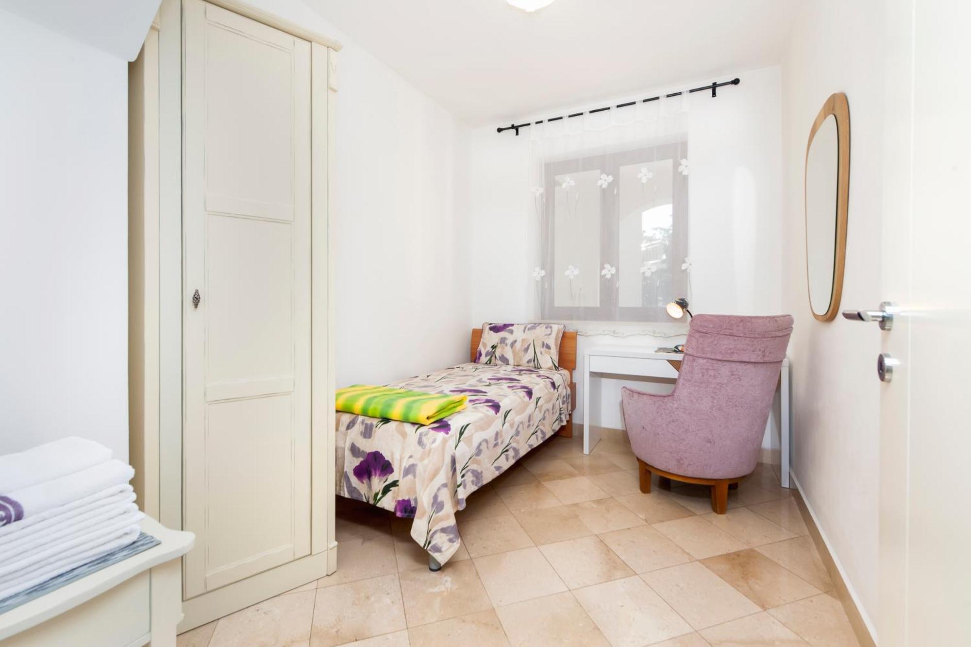 Guesthouse Santin Ровинь Экстерьер фото