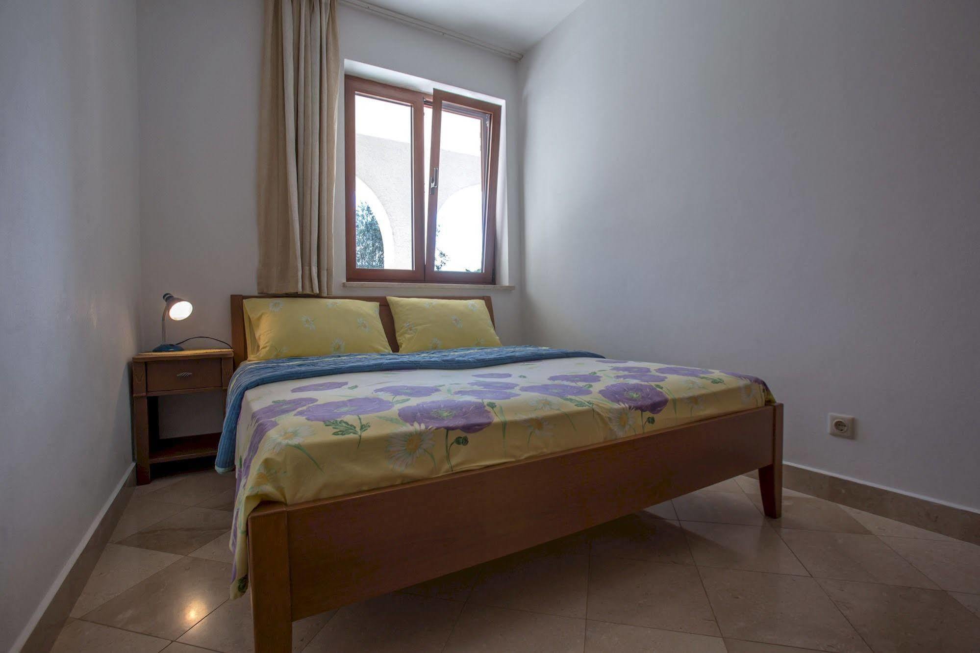 Guesthouse Santin Ровинь Экстерьер фото